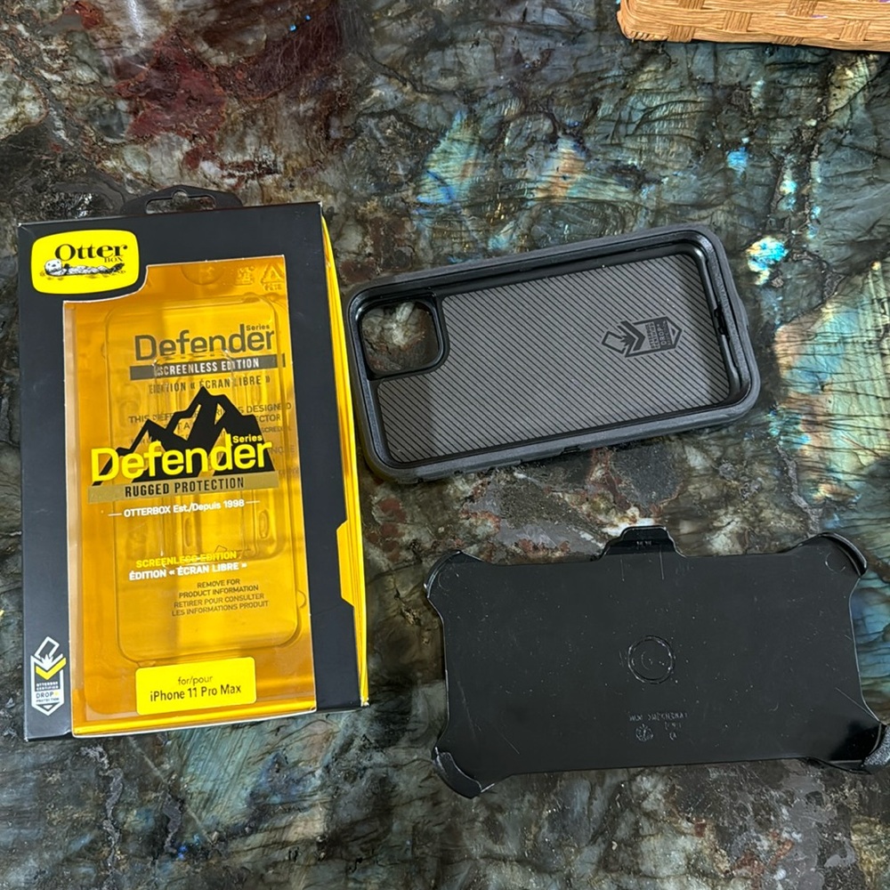 OtterBox Defender for iPhone 11 Pro Max